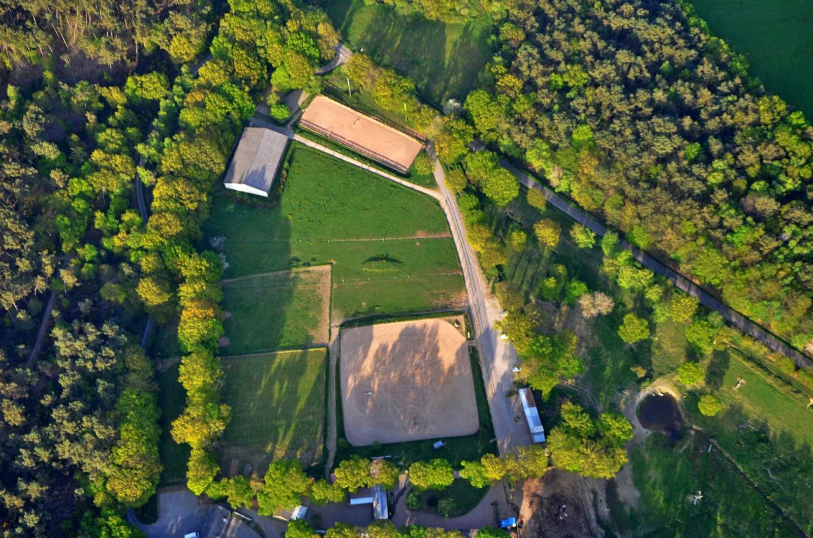 Photo de CENTRE EQUESTRE DE GACILLY