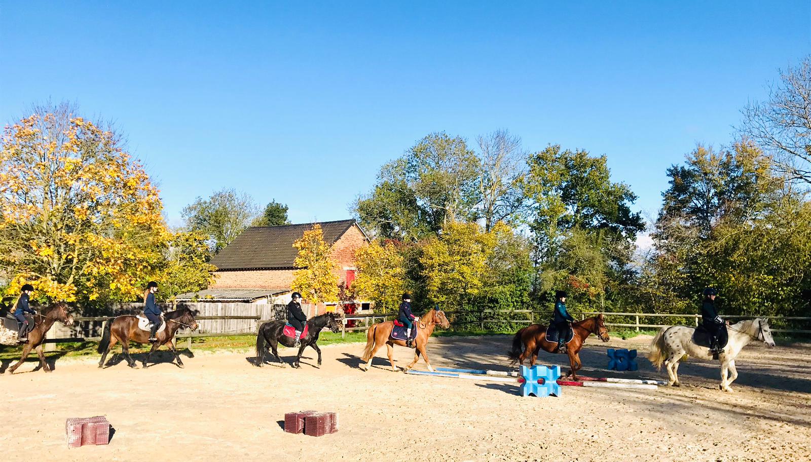 Photo de Centre équestre écurie des champeaux