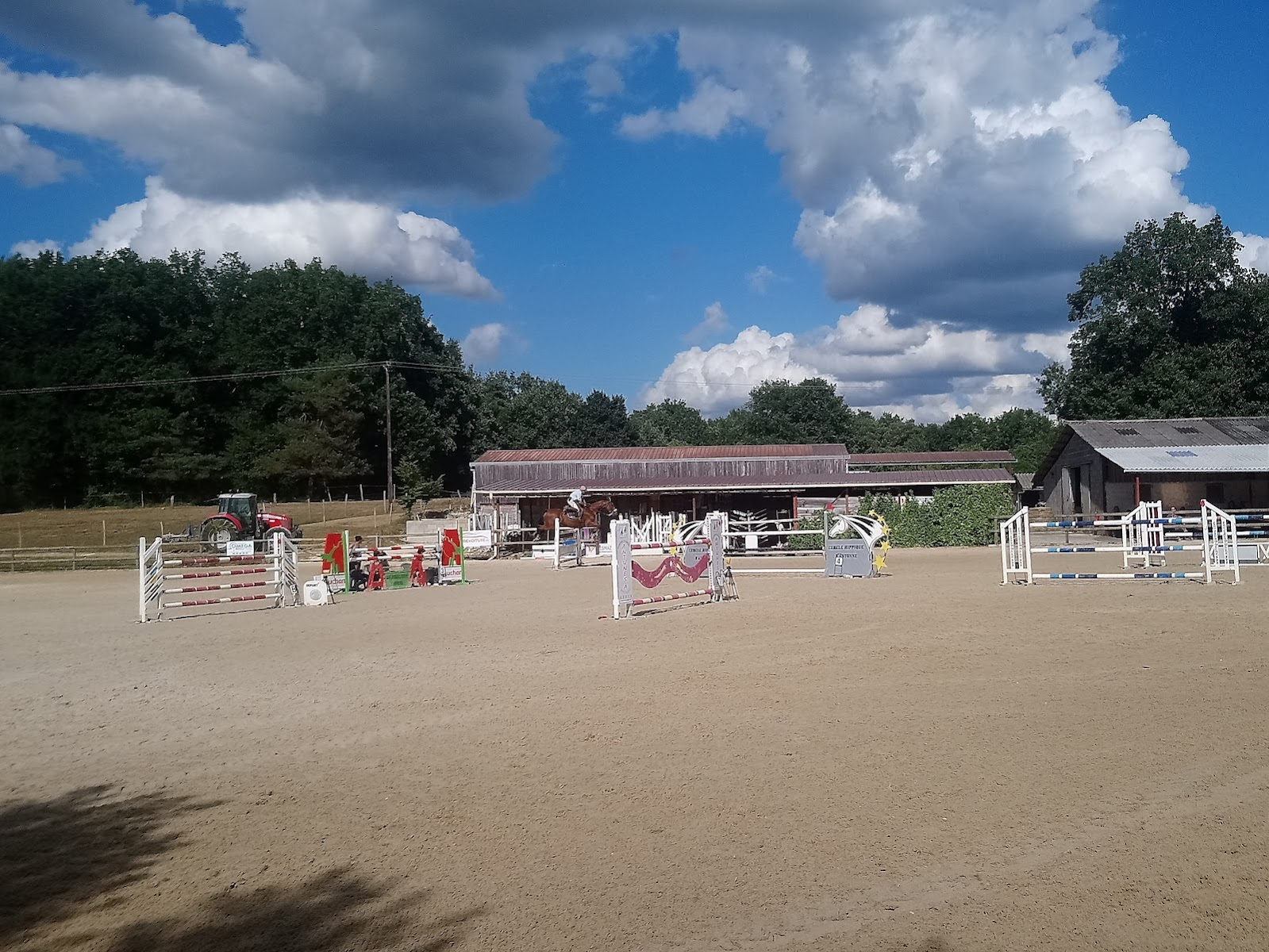 Photo de CERCLE HIPPIQUE D ANTONNE