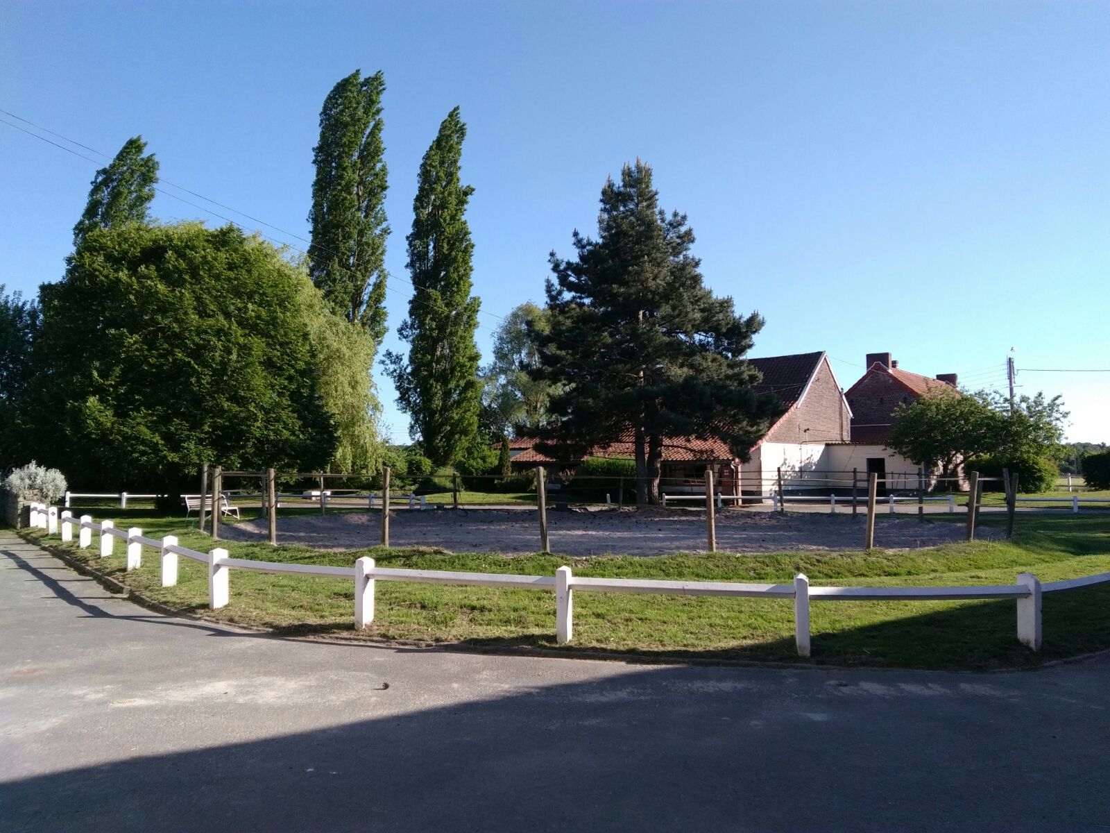 Photo de EARL ECURIES DE L OREE DU BOIS