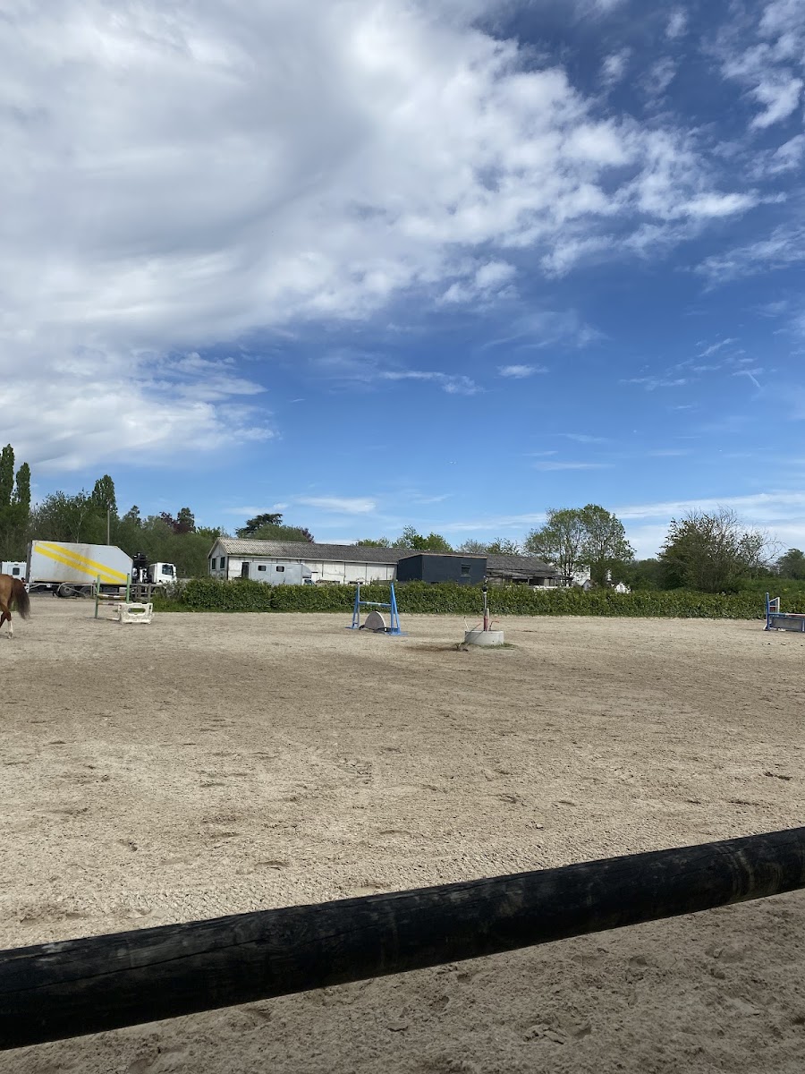 Photo de ECURIES D ATTILLY