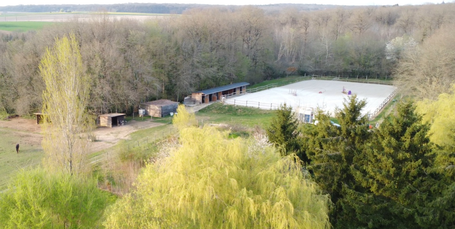 Photo de LES ECURIES DE LA HUBERDIERE